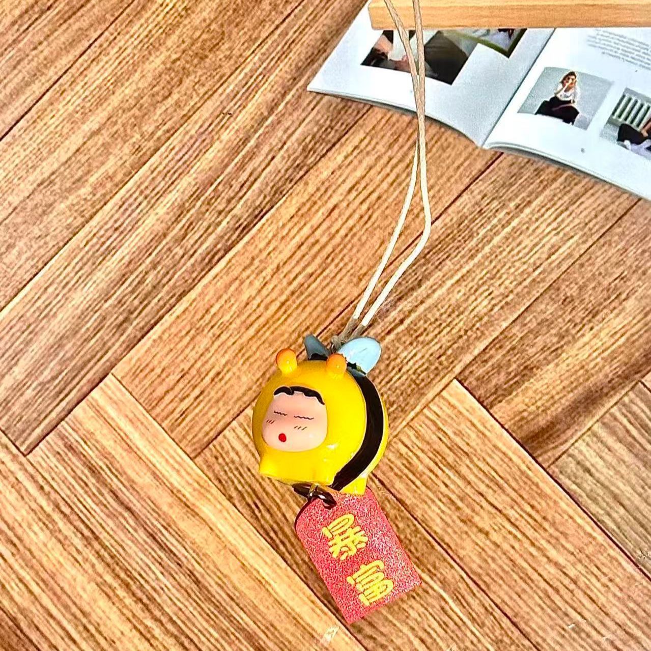 Figur Cosplay Crayon Shin-chan - Interior Design Application ulasan dan harga